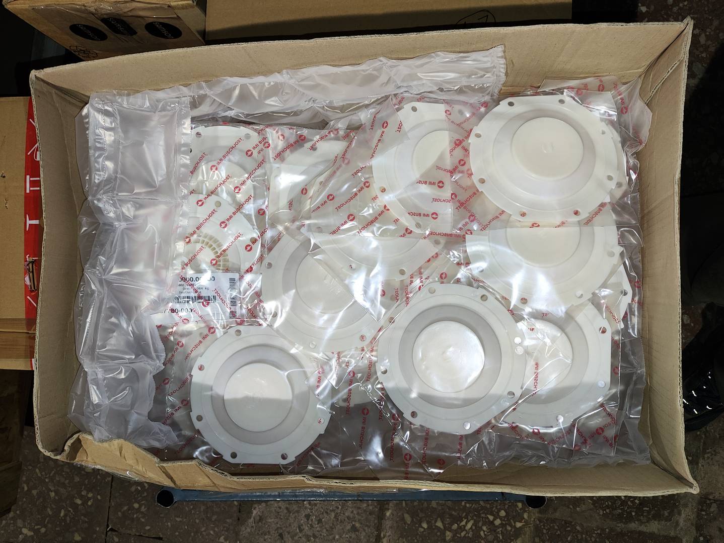 Датчик IFM, 15 шт.